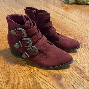 Qupid burgundy booties western silver hardware